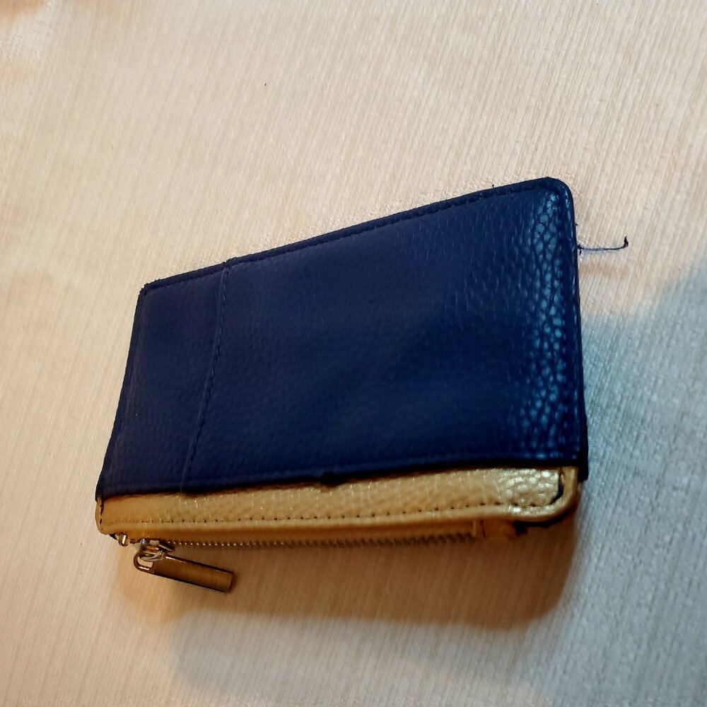 GAP wallet - Picture 3 of 4